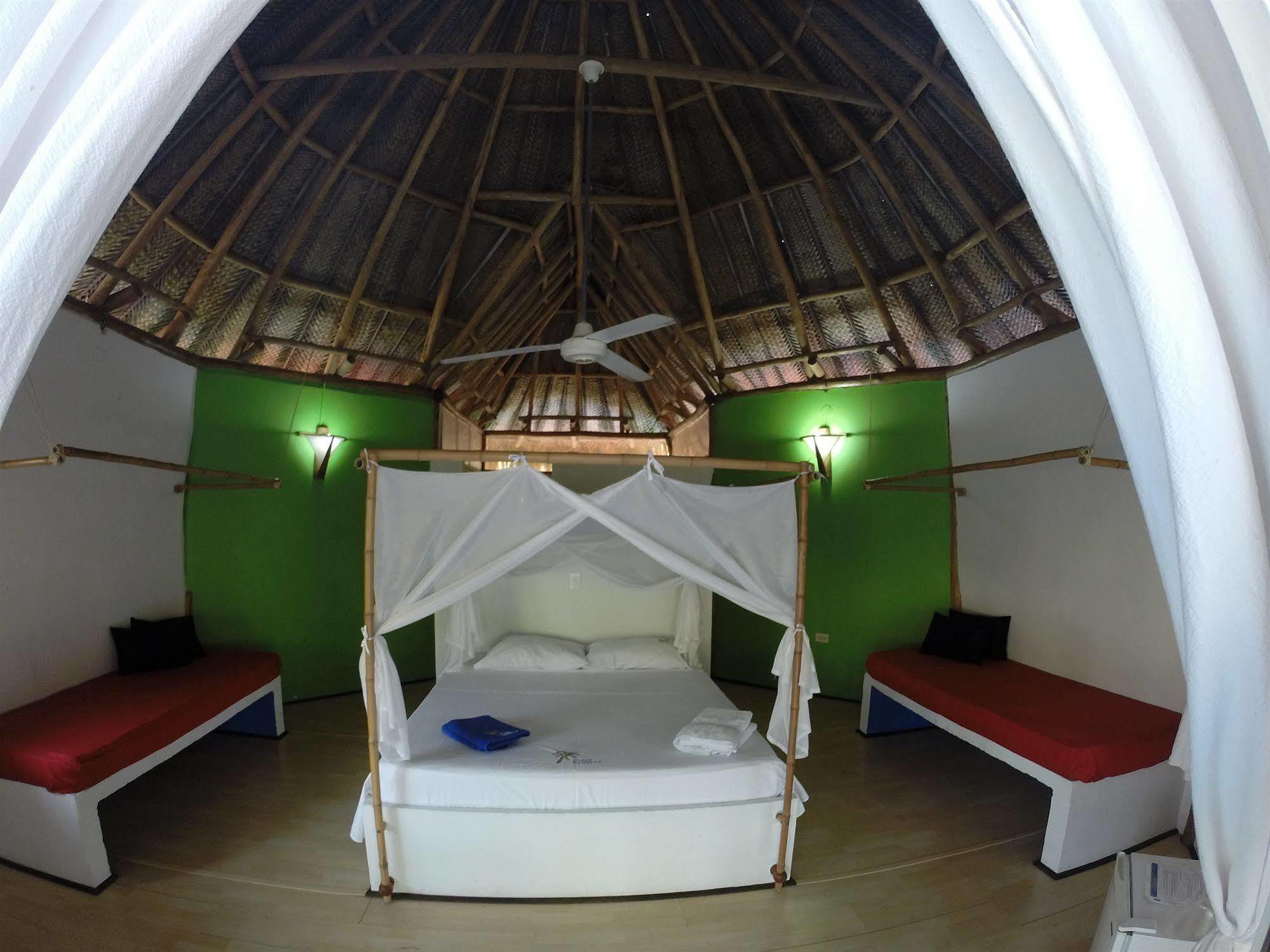 Hotel Playa Mandala パロミノ エクステリア 写真