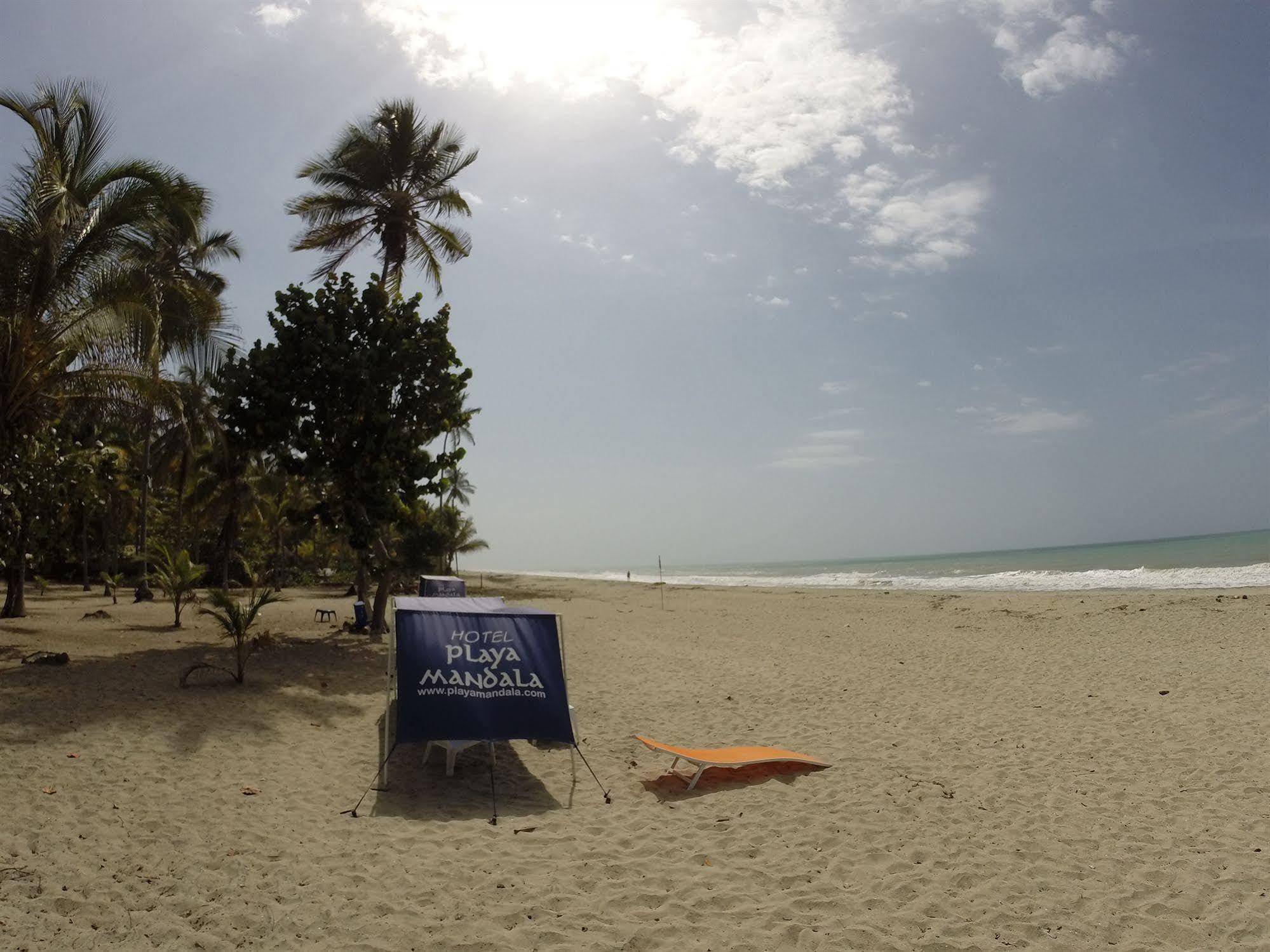 Hotel Playa Mandala パロミノ エクステリア 写真